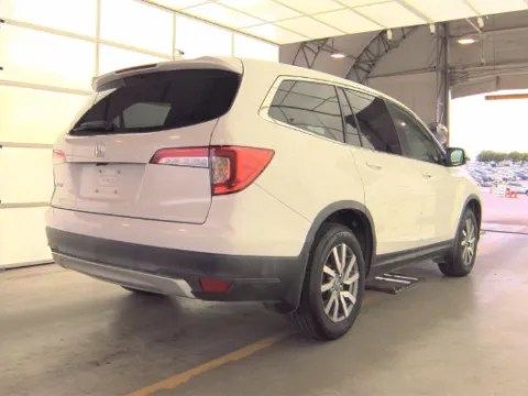 Photos of 2020 Honda Pilot EX-L for sale in Plano, TX at Gulliver Auto Group