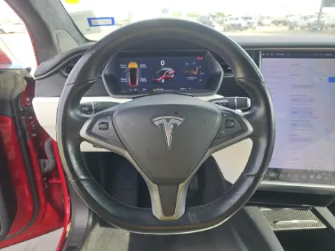 More photos of 2021 Tesla Model X Long Range Plus at Gulliver Auto Group, TX