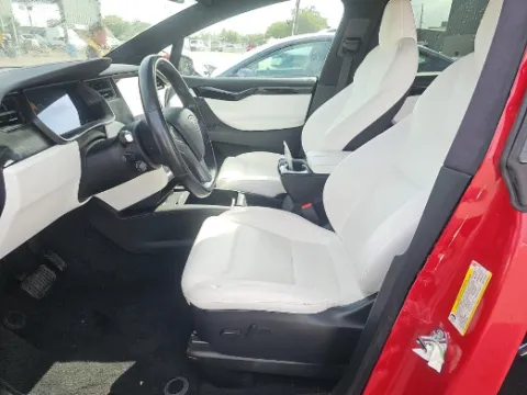More photos of 2021 Tesla Model X Long Range Plus at Gulliver Auto Group, TX