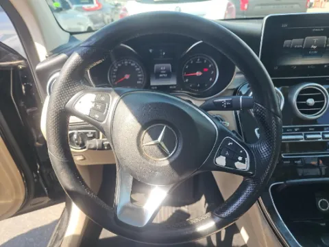 More photos of 2018 Mercedes-Benz GLC 300 at Gulliver Auto Group, TX