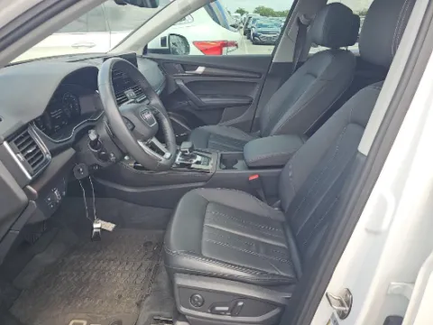 More photos of 2023 Audi Q5 40 Premium Plus at Gulliver Auto Group, TX
