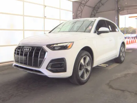 White 2023 Audi Q5 40 Premium Plus for sale in Plano, TX