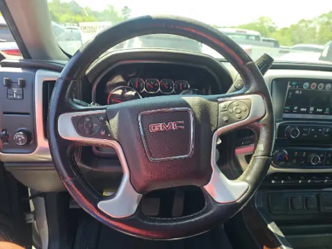 More photos of 2018 GMC Sierra 1500 SLT at Gulliver Auto Group, TX