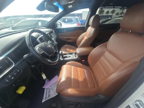 More photos of 2019 Kia Sorento SX Limited at Gulliver Auto Group, TX