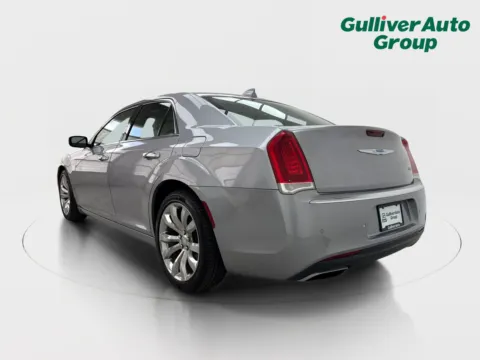 More photos of 2018 Chrysler 300 Limited at Gulliver Auto Group, TX