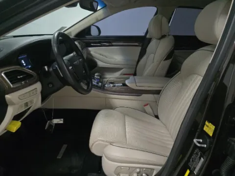 More photos of 2019 Genesis G90 3.3T Premium at Gulliver Auto Group, TX