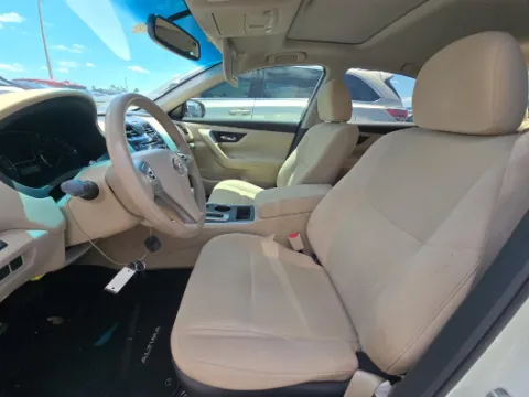 More photos of 2015 Nissan Altima 2.5 SV at Gulliver Auto Group, TX