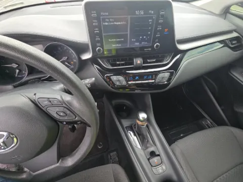 More photos of 2020 Toyota C-HR LE at Gulliver Auto Group, TX