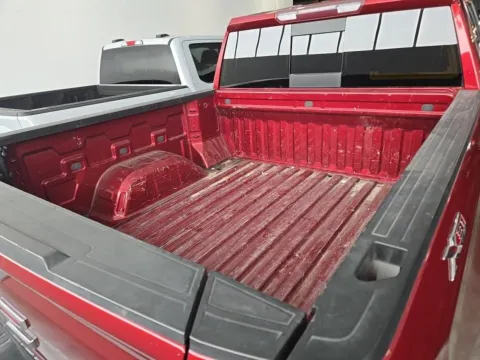 More photos of 2019 GMC Sierra 1500 SLT at Gulliver Auto Group, TX