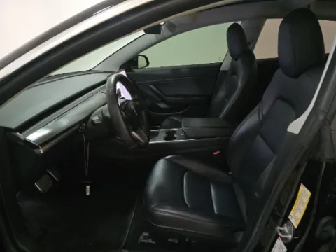 More photos of 2018 Tesla Model 3 Long Range at Gulliver Auto Group, TX