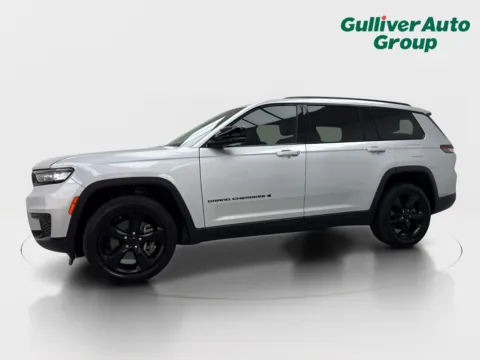 Photos of 2021 Jeep Grand Cherokee L Altitude for sale in Plano, TX at Gulliver Auto Group