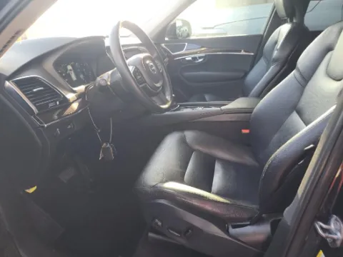 More photos of 2016 Volvo XC90 T6 Momentum at Gulliver Auto Group, TX