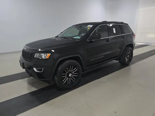 Black 2018 Jeep Grand Cherokee Laredo E for sale in Plano, TX