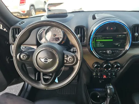 More photos of 2017 MINI Cooper S Countryman at Gulliver Auto Group, TX