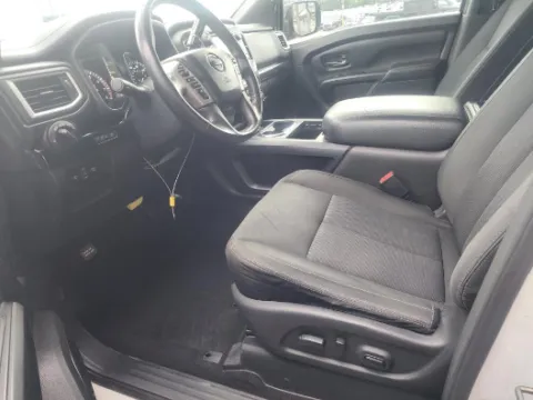 More photos of 2018 Nissan Titan SV at Gulliver Auto Group, TX