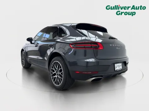 More photos of 2018 Porsche Macan at Gulliver Auto Group, TX