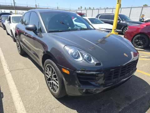 More photos of 2018 Porsche Macan at Gulliver Auto Group, TX