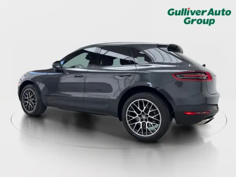 More photos of 2018 Porsche Macan at Gulliver Auto Group, TX