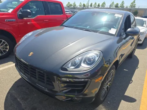 Photos of 2018 Porsche Macan for sale in Plano, TX at Gulliver Auto Group