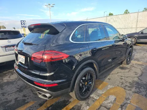 More photos of 2016 Porsche Cayenne at Gulliver Auto Group, TX