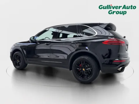 More photos of 2016 Porsche Cayenne at Gulliver Auto Group, TX