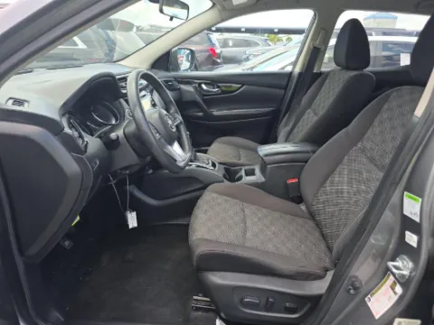 More photos of 2017 Nissan Rogue Sport SV at Gulliver Auto Group, TX
