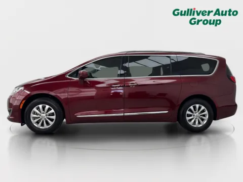 Another view of 2018 Chrysler Pacifica Touring L for sale in Plano, TX at Gulliver Auto Group
