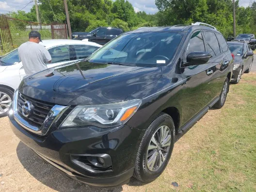 Black 2018 Nissan Pathfinder SV for sale in Plano, TX
