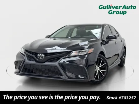 Photos of 2022 Toyota Camry SE for sale in Plano, TX at Gulliver Auto Group