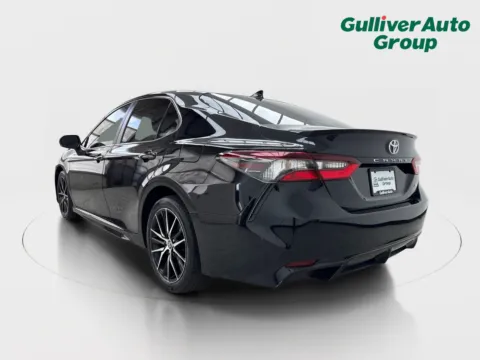 More photos of 2022 Toyota Camry SE at Gulliver Auto Group, TX