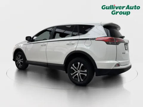 More photos of 2018 Toyota RAV4 LE at Gulliver Auto Group, TX