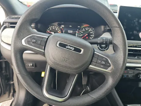 More photos of 2023 Jeep Compass Sport at Gulliver Auto Group, TX