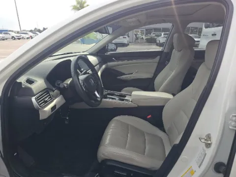 More photos of 2019 Honda Accord EX-L at Gulliver Auto Group, TX