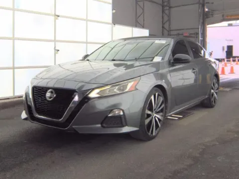 Photos of 2022 Nissan Altima 2.5 SR for sale in Plano, TX at Gulliver Auto Group