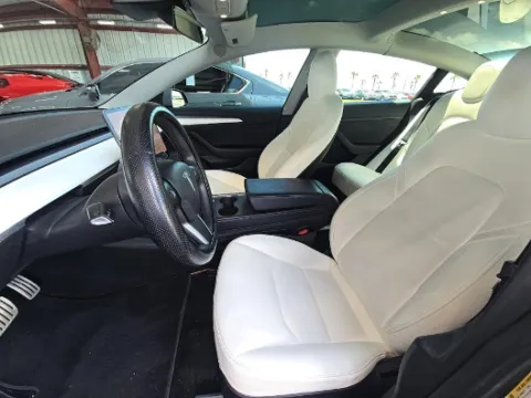 More photos of 2021 Tesla Model 3 Performance at Gulliver Auto Group, TX