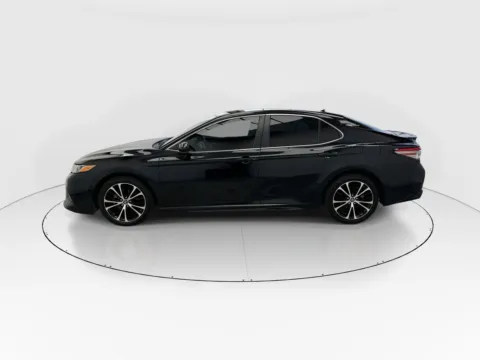 More photos of 2019 Toyota Camry SE at Gulliver Auto Group, TX