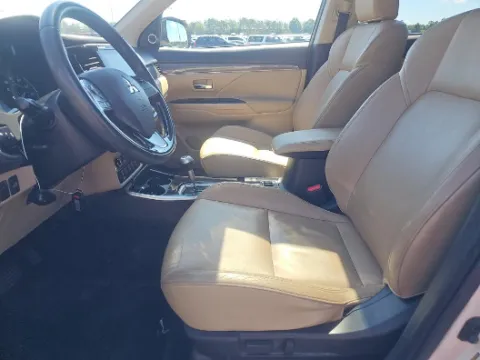 More photos of 2019 Mitsubishi Outlander SE at Gulliver Auto Group, TX