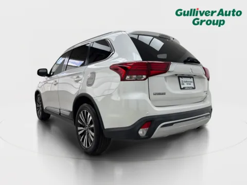 More photos of 2019 Mitsubishi Outlander SE at Gulliver Auto Group, TX
