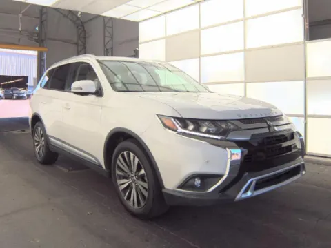Another view of 2019 Mitsubishi Outlander SE for sale in Plano, TX at Gulliver Auto Group