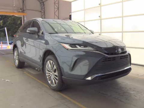 More photos of 2021 Toyota Venza Limited at Gulliver Auto Group, TX