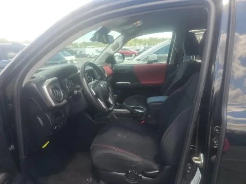 More photos of 2018 Toyota Tacoma SR5 at Gulliver Auto Group, TX