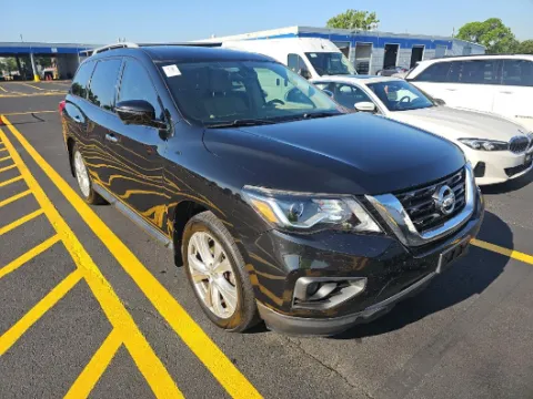 Another view of 2018 Nissan Pathfinder SL for sale in Plano, TX at Gulliver Auto Group