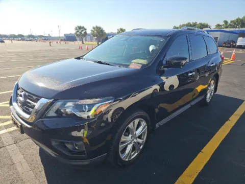 Black 2018 Nissan Pathfinder SL for sale in Plano, TX