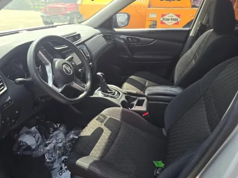 More photos of 2019 Nissan Rogue S at Gulliver Auto Group, TX