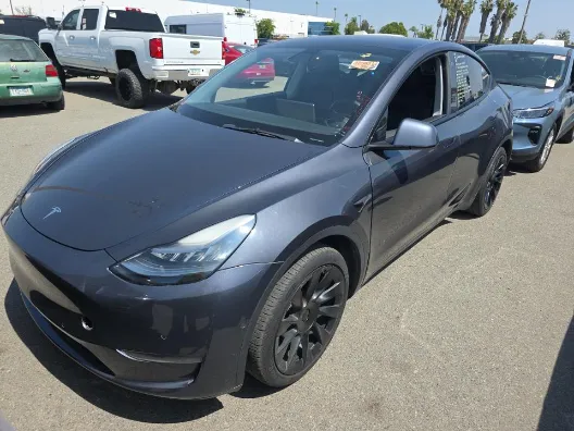 Silver 2021 Tesla Model Y Long Range for sale in Plano, TX