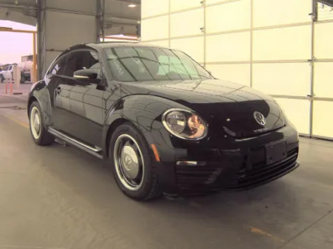 More photos of 2019 Volkswagen Beetle 2.0T S at Gulliver Auto Group, TX