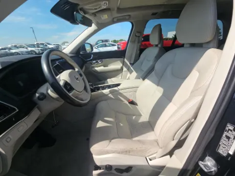 More photos of 2016 Volvo XC90 T6 Momentum at Gulliver Auto Group, TX