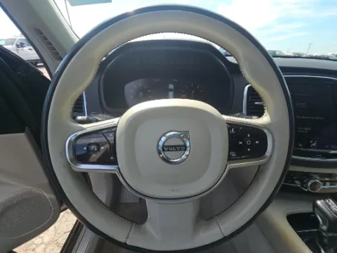 More photos of 2016 Volvo XC90 T6 Momentum at Gulliver Auto Group, TX