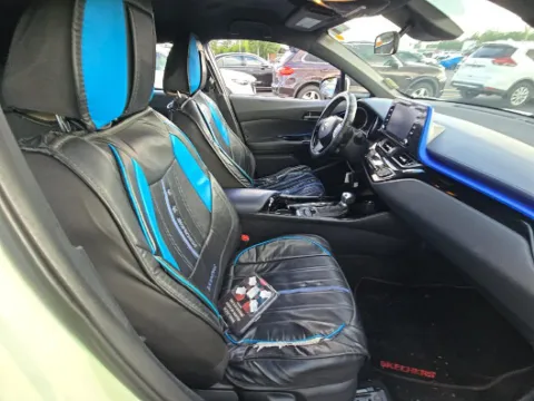 More photos of 2021 Toyota C-HR XLE at Gulliver Auto Group, TX