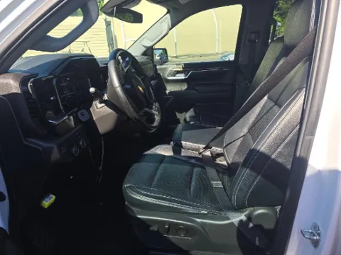 More photos of 2023 Chevrolet Silverado 1500 LT at Gulliver Auto Group, TX